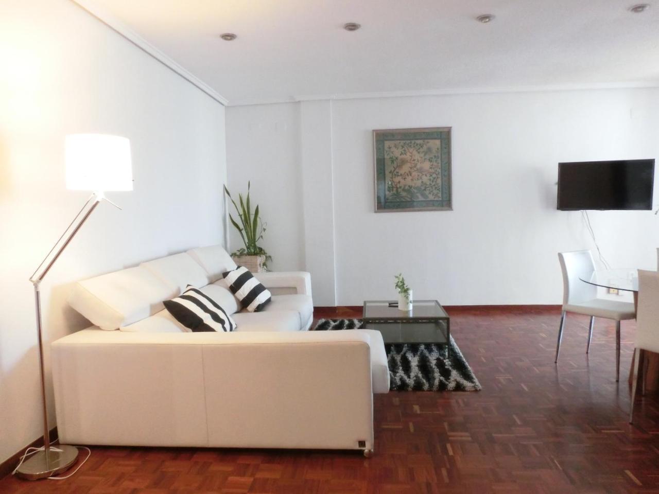 Apartament Total Valencia Gran Via Zewnętrze zdjęcie